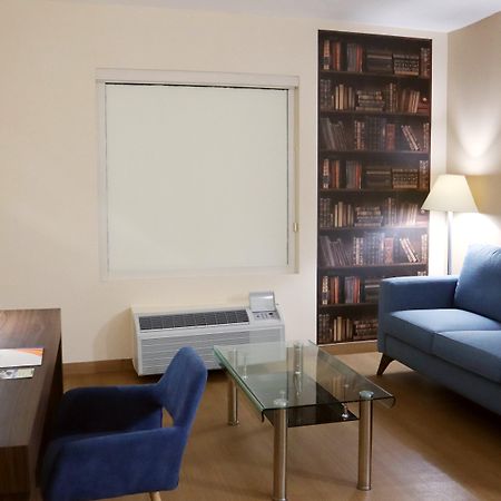 Rio Vista Inn Business High Class Тампико Екстериор снимка