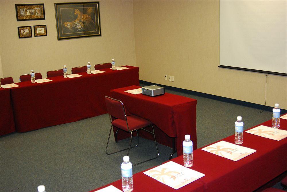 Rio Vista Inn Business High Class Тампико Екстериор снимка